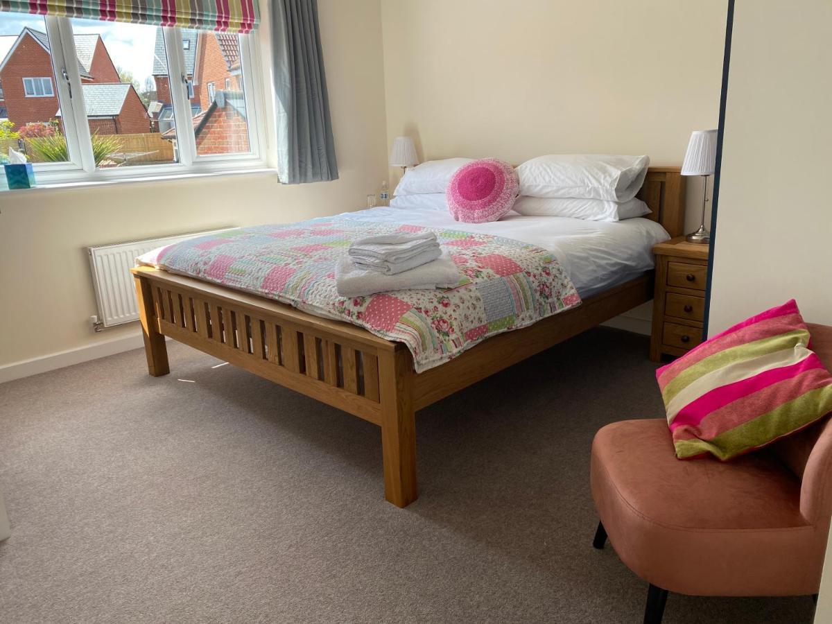 Wellington View One En Suite Shower And Super King Bed Екстериор снимка