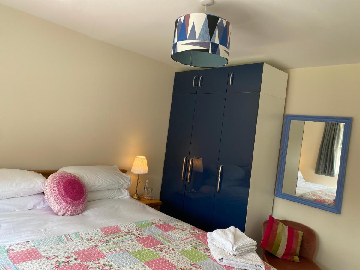 Wellington View One En Suite Shower And Super King Bed Екстериор снимка